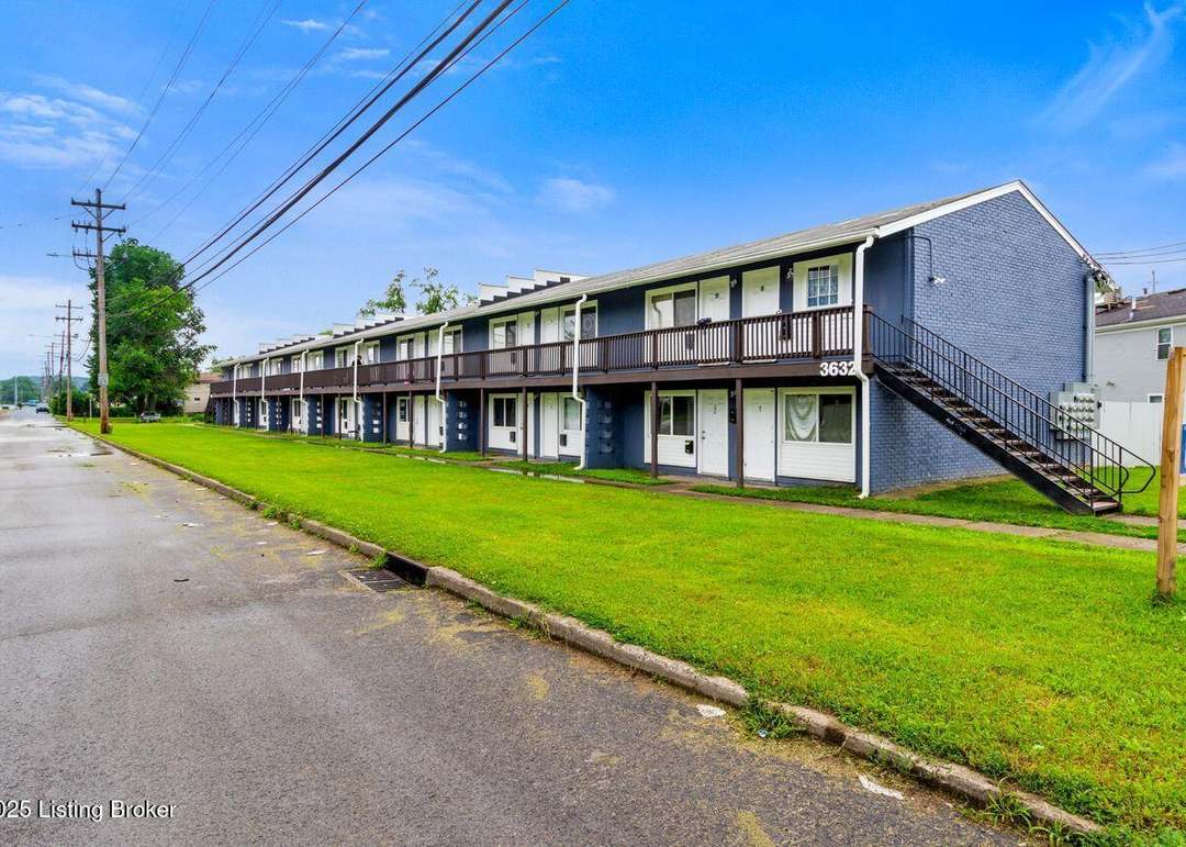 3632 Manslick Rd., Louisville KY 40215 Unit 1